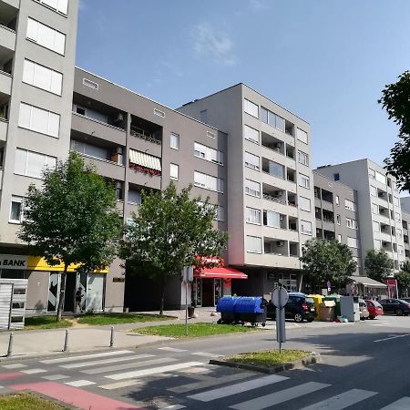 Apartments Dora Zagreb Exterior foto